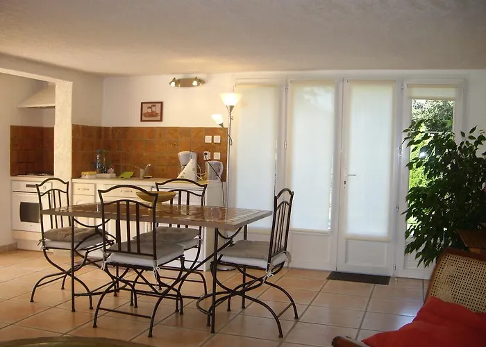 Agreable Location Au Coeur Du Vignoble Dominici Therese Διαμέρισμα