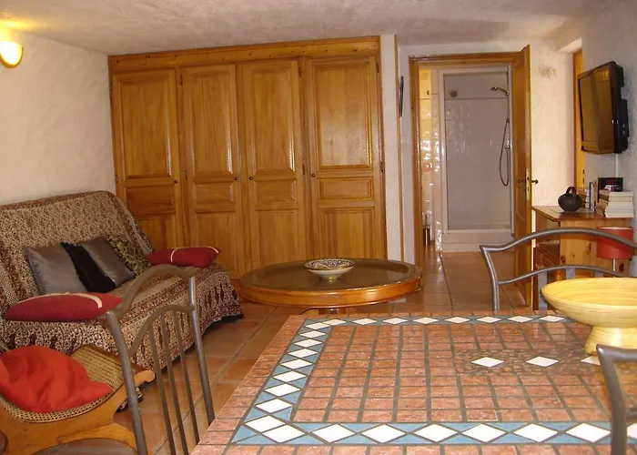 Agreable Location Au Coeur Du Vignoble Dominici Therese *