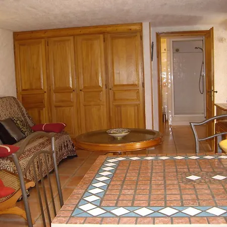 Agreable Location Au Coeur Du Vignoble Dominici Therese *