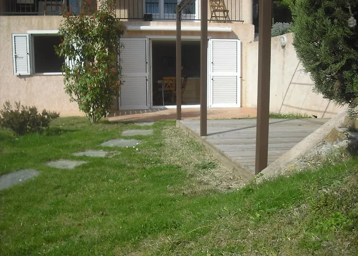 Agreable Location Au Coeur Du Vignoble Dominici Therese Lägenhet Patrimonio