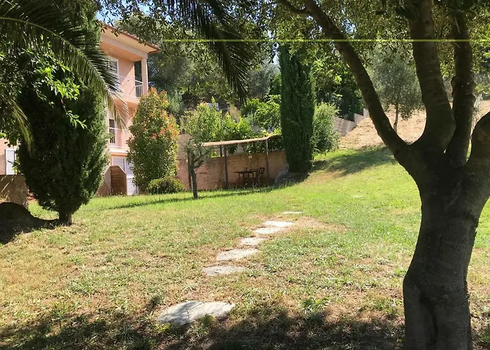Agreable Location Au Coeur Du Vignoble Dominici Therese Lägenhet